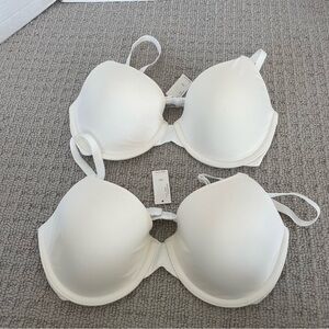 2 new women’s GAP Body bras bundle